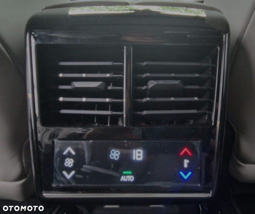 DS Automobiles DS 7 Crossback - 9