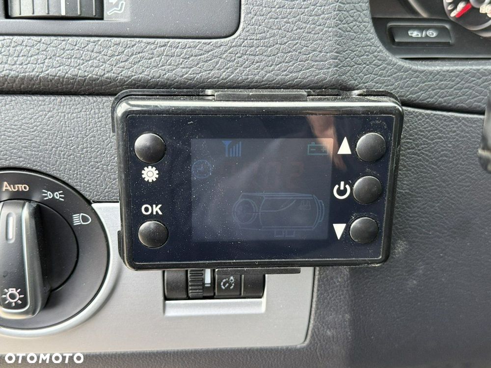 Volkswagen Multivan - 15