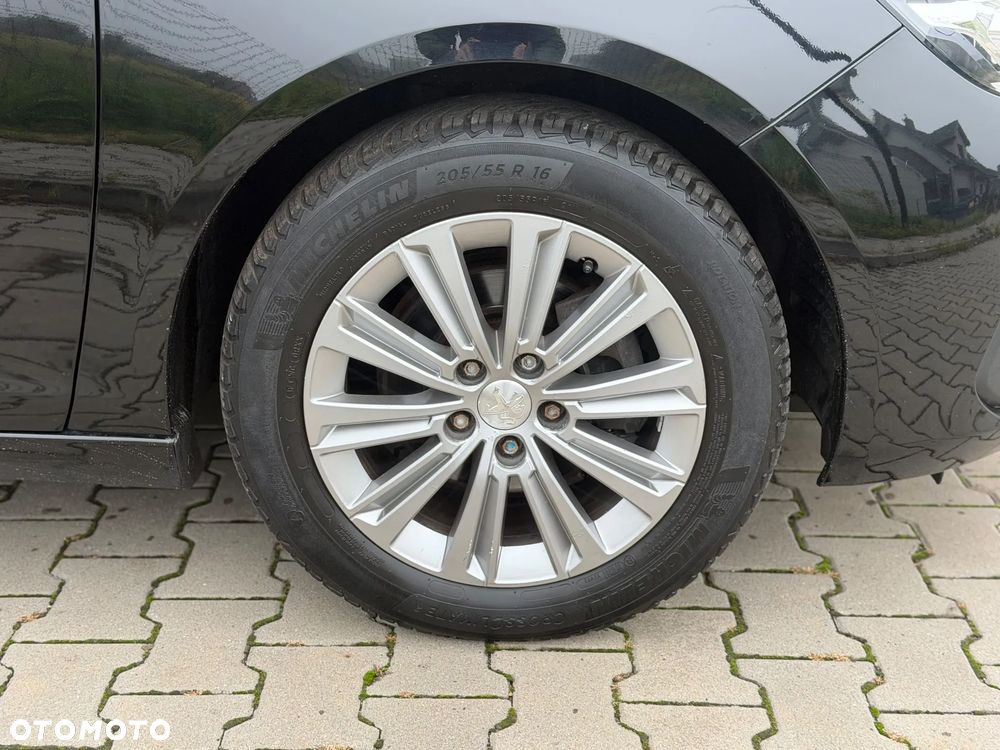 Peugeot 308 1.5 BlueHDi Allure S&S - 12