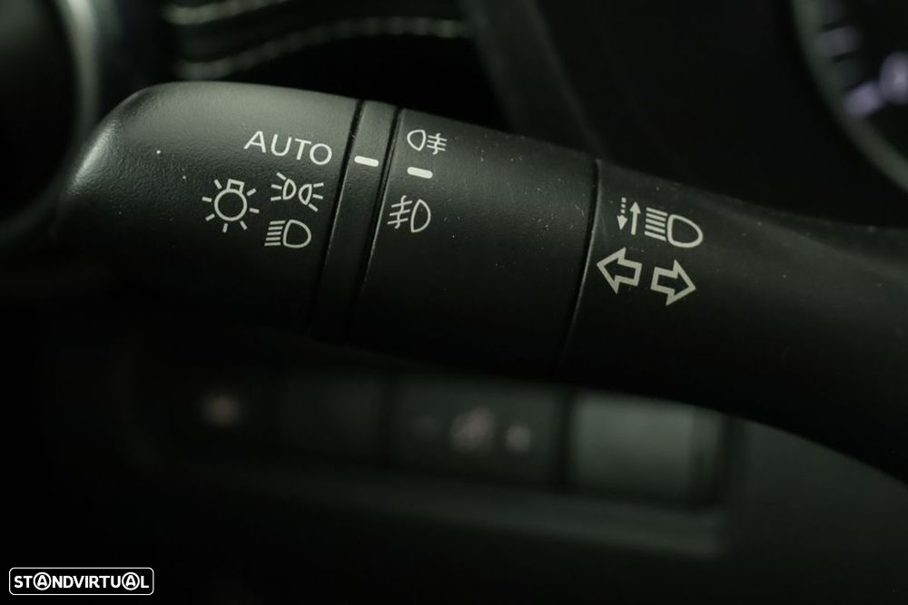 Nissan Juke 1.0 DIG-T N-Design Black DCT - 15