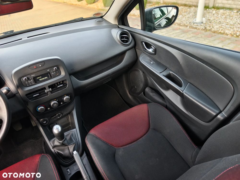 Renault Clio 1.2 16V 75 Dynamique - 13