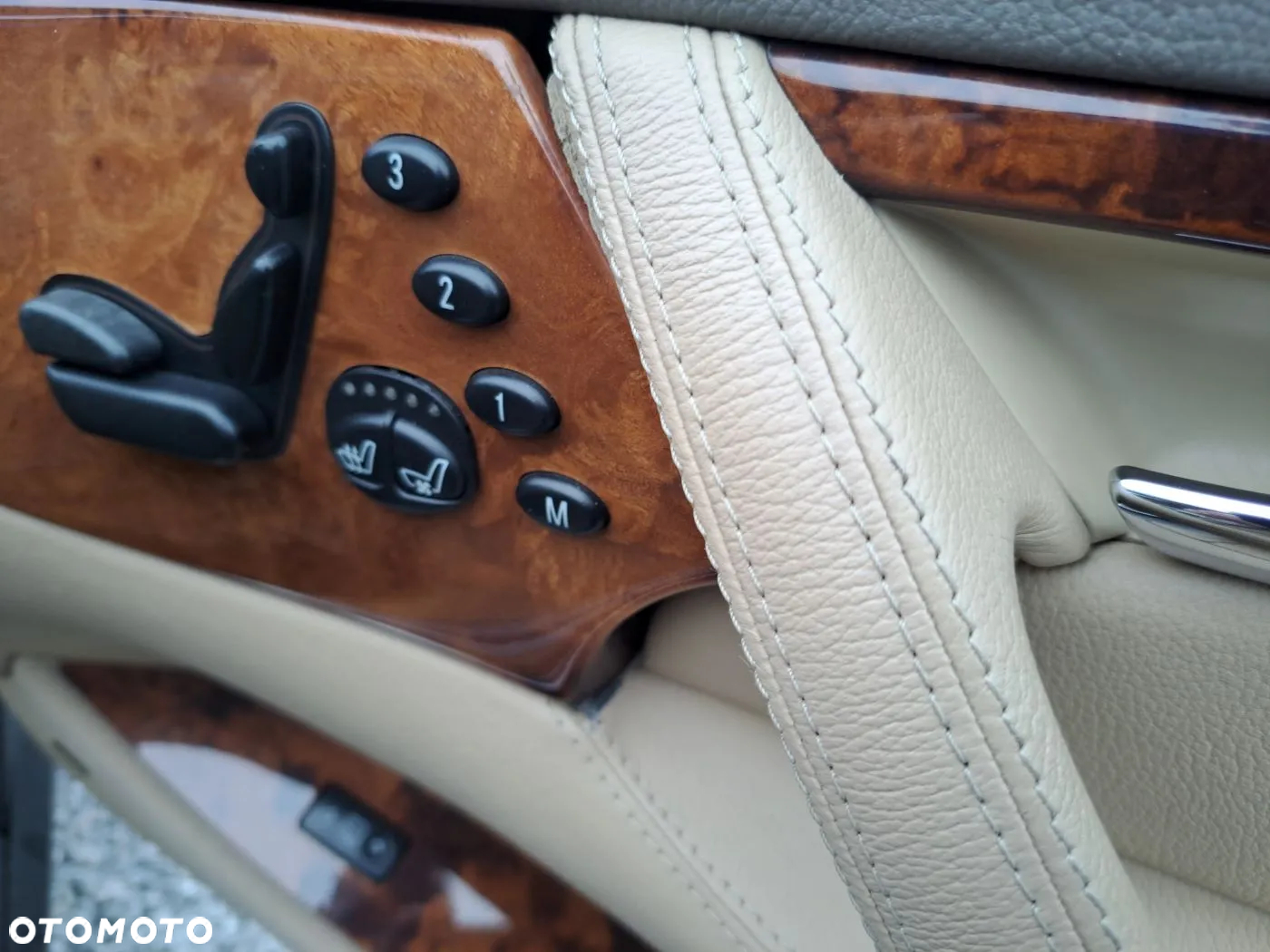 Mercedes-Benz CL - 12