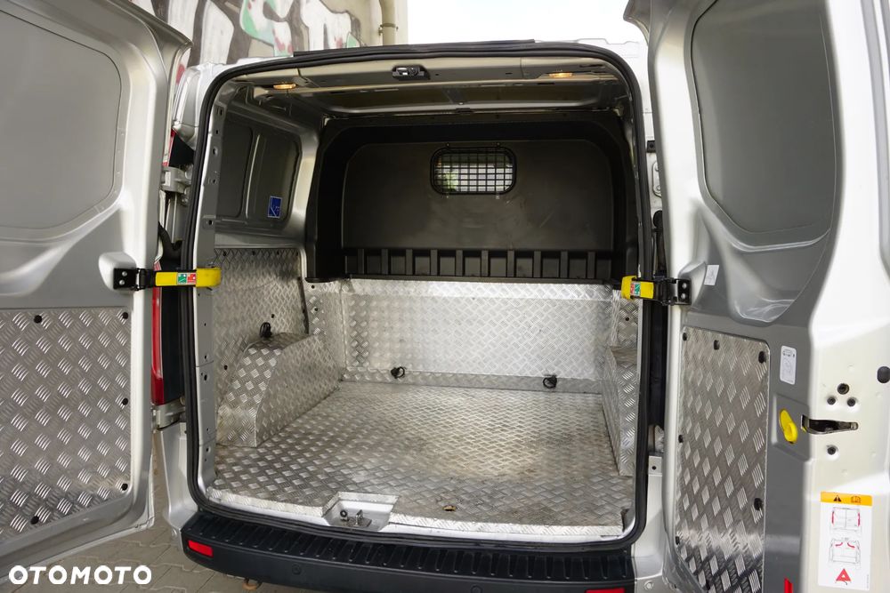 Ford Transit Custom 290 L1H1 Limited - 29