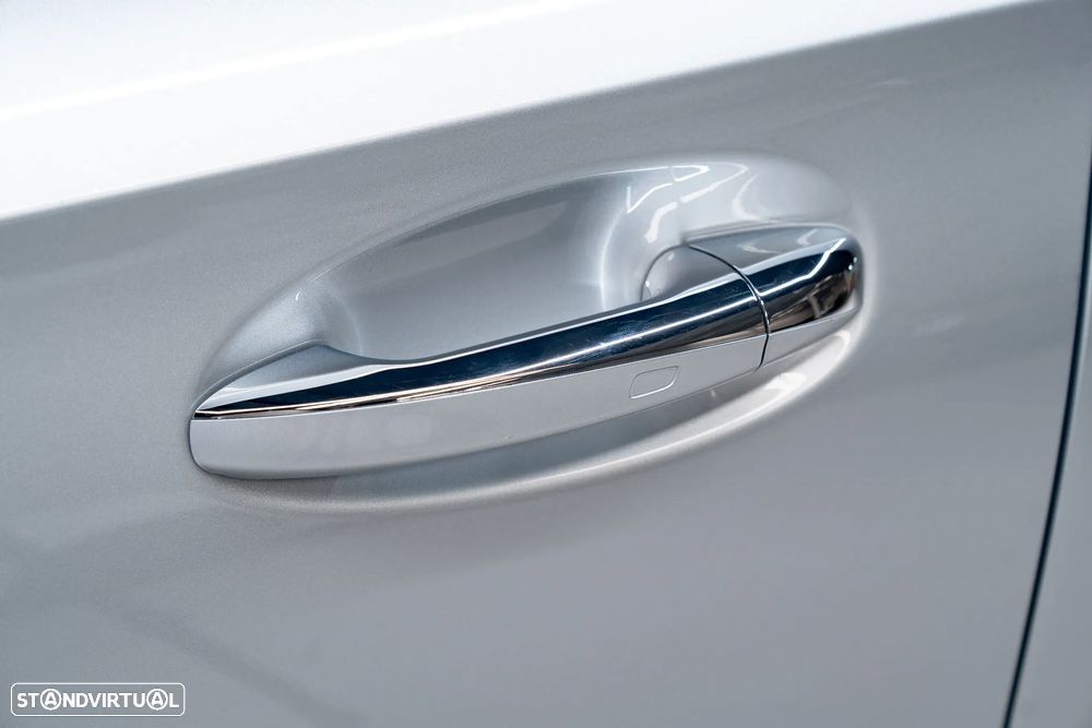 Mercedes-Benz A 250 e 8G-DCT AMG Line - 18