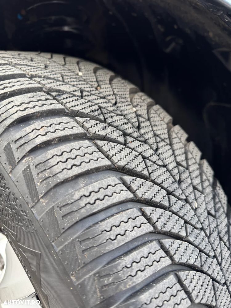 Skoda Octavia Combi 2.0 TDI DSG 4X4 Style - 23