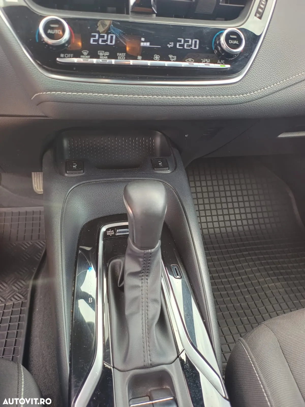 Suzuki Swace 1.8 E-CVT HEV Passion - 11
