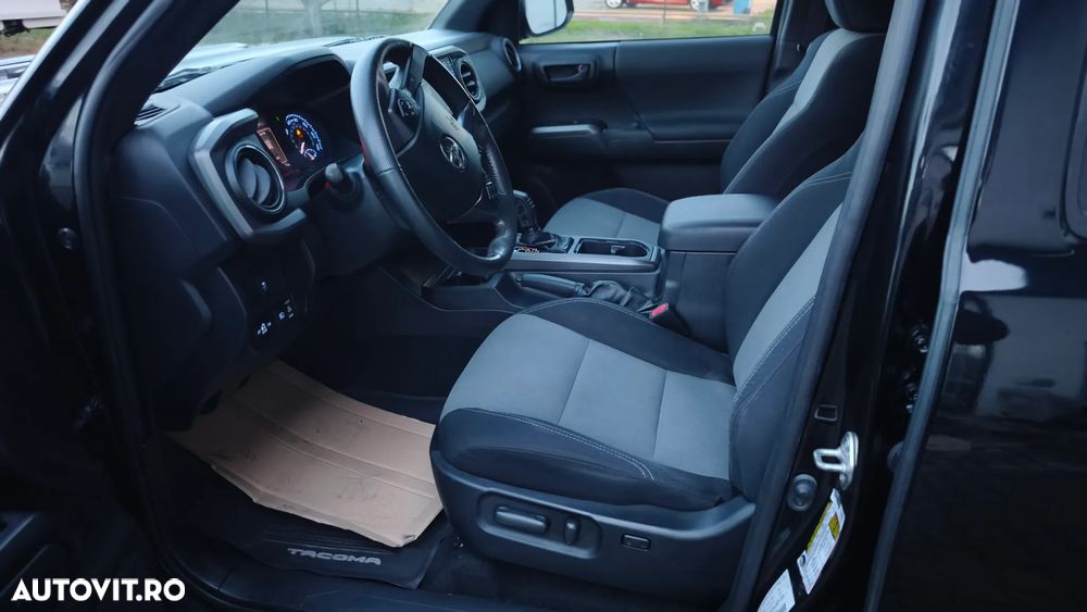 Toyota Tacoma - 8