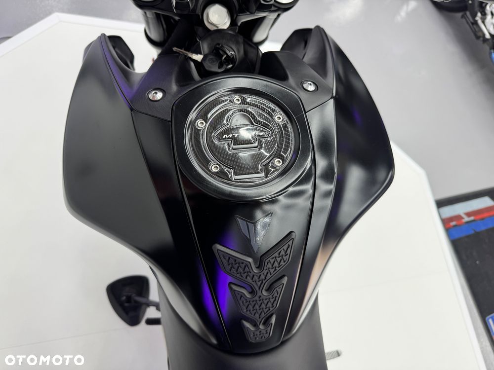 Yamaha MT - 33