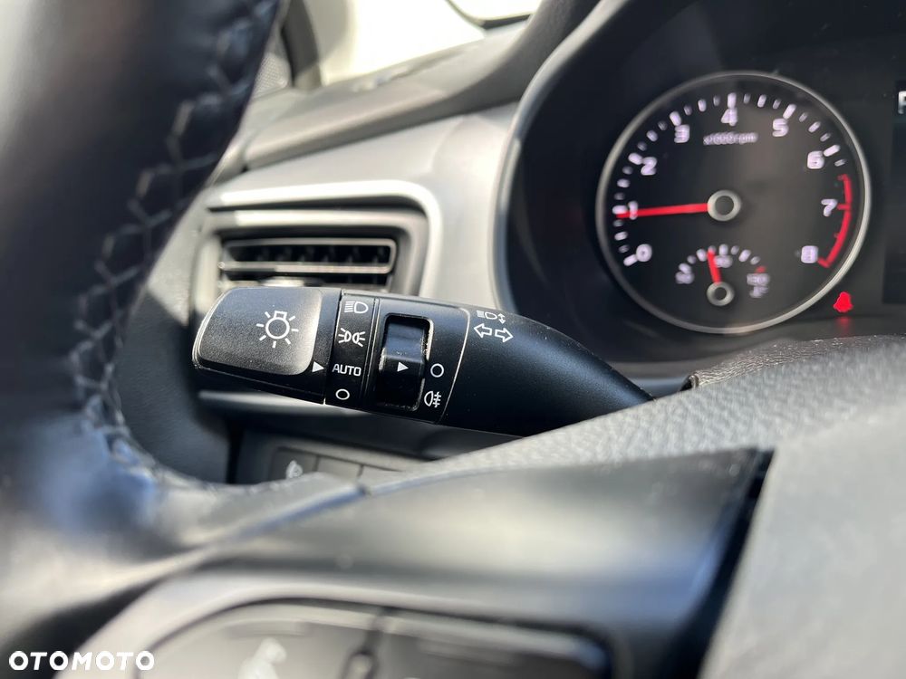Kia Stonic 1.0 T-GDI M DCT - 19
