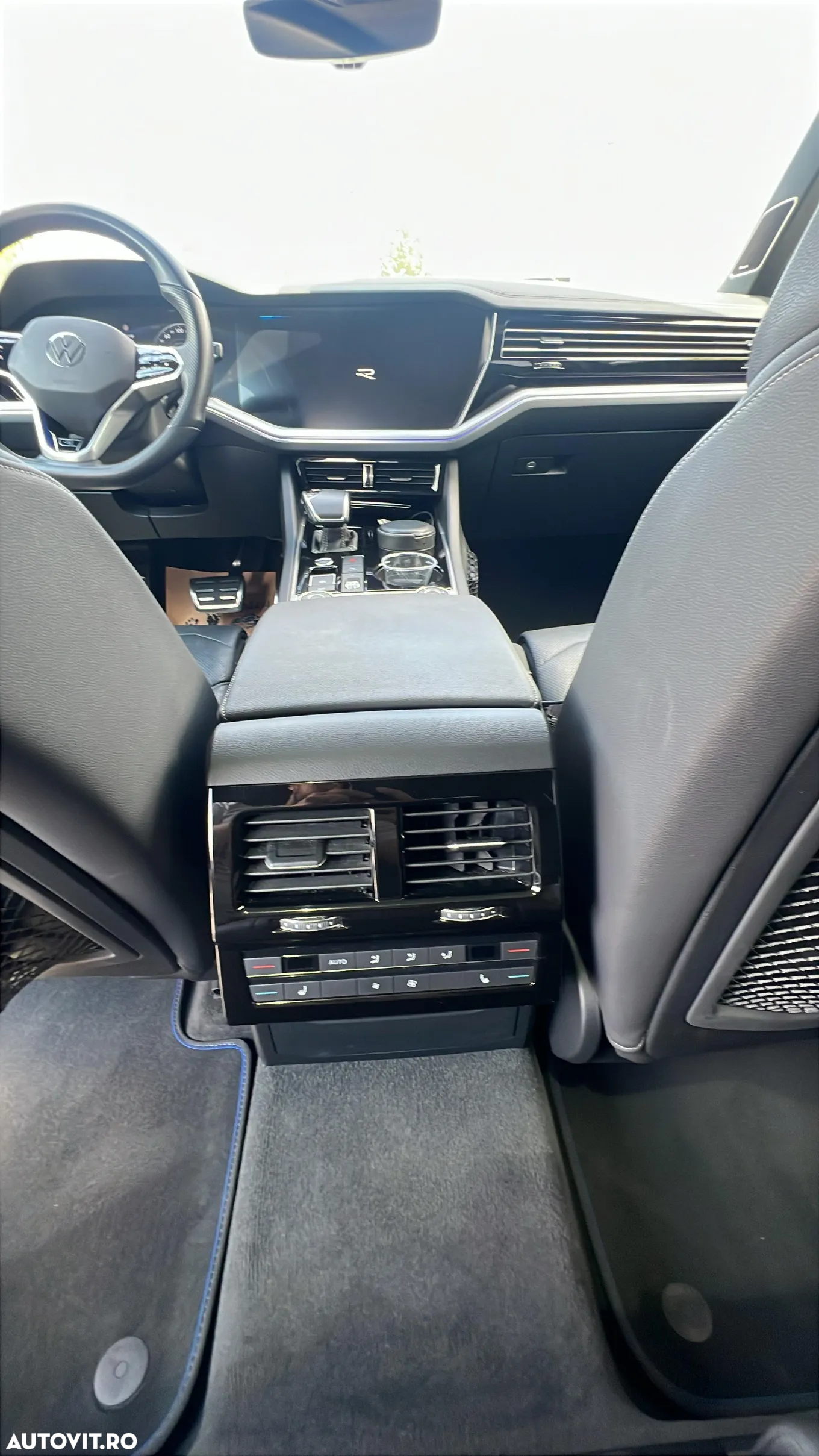 Volkswagen Touareg V6 TSI R-Style - 19