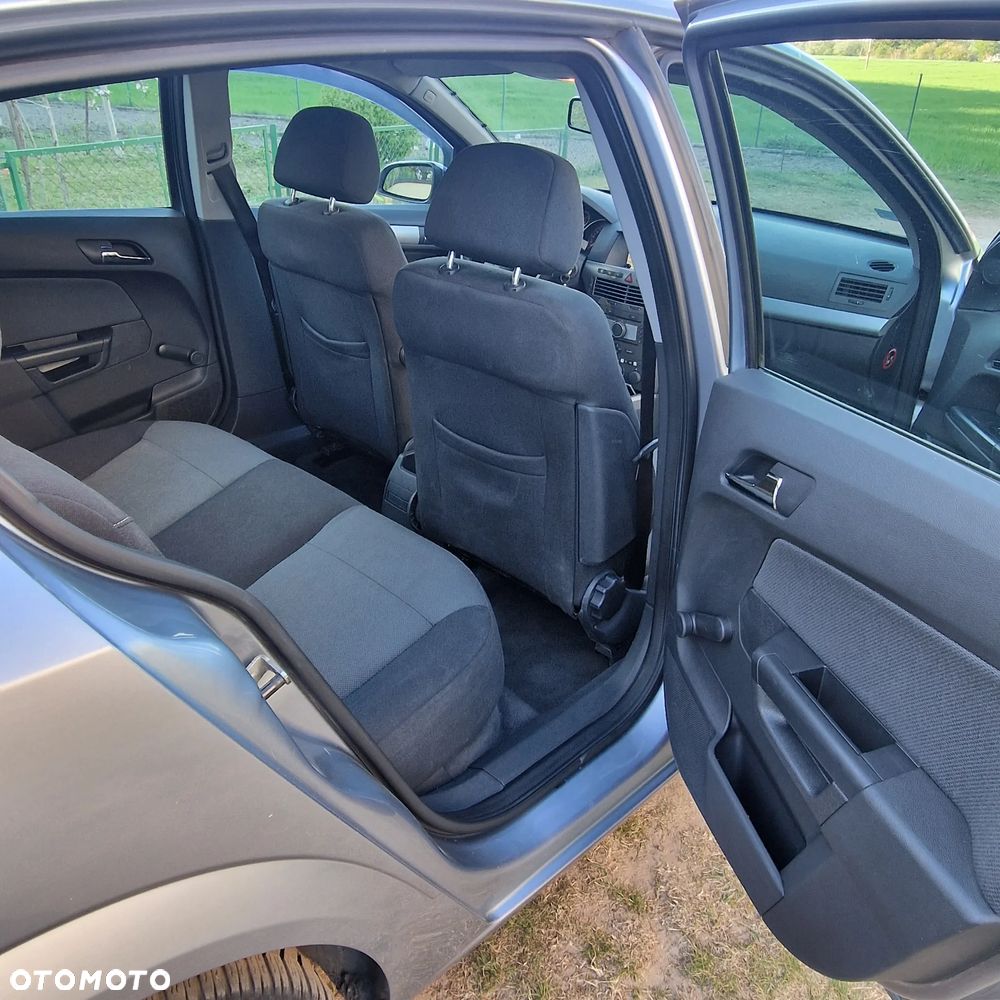 Opel Astra 1.8 Sport - 8