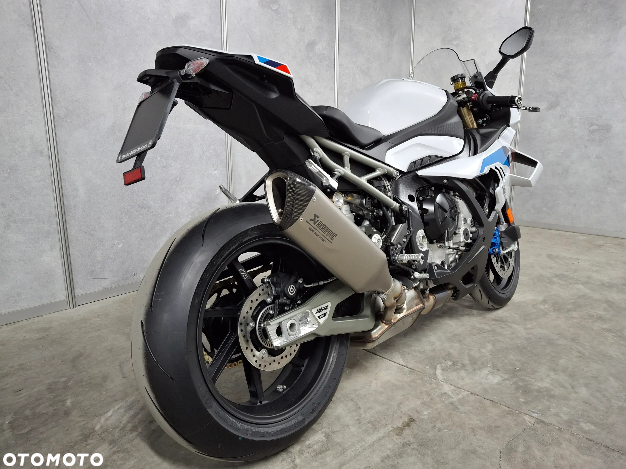 BMW S - 2