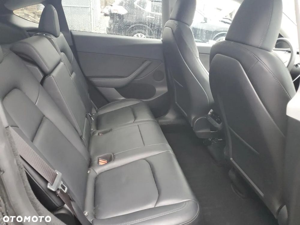 Tesla Y Long Range Dual Motor AWD - 7