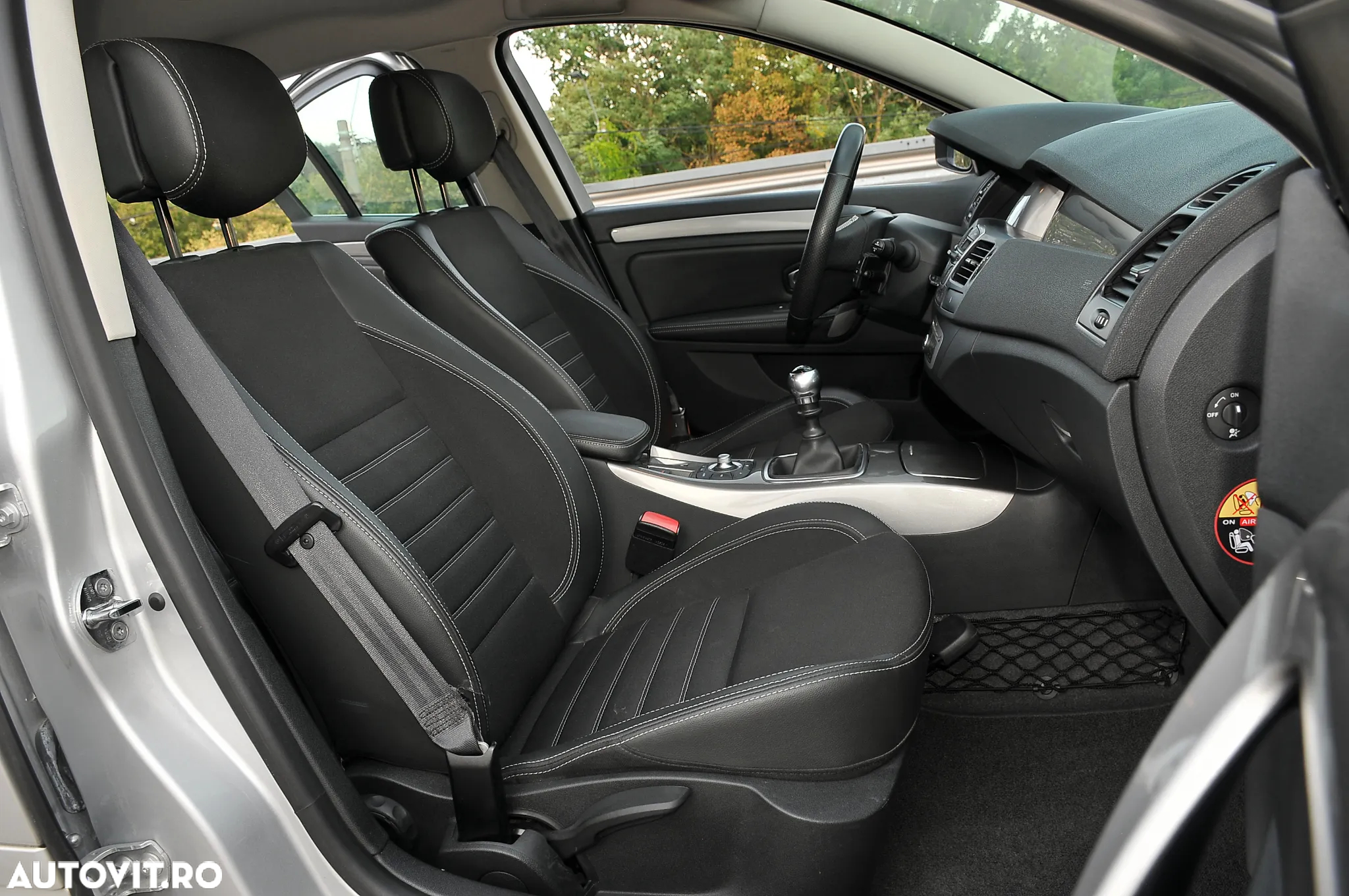 Renault Laguna 2.0 dCi FAP Expression - 14