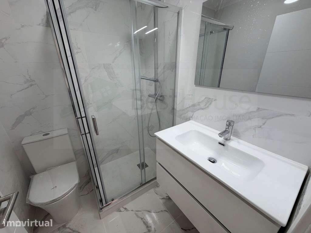 T2 Amadora Centro - totalmente remodelado - Grande imagem: 4/9