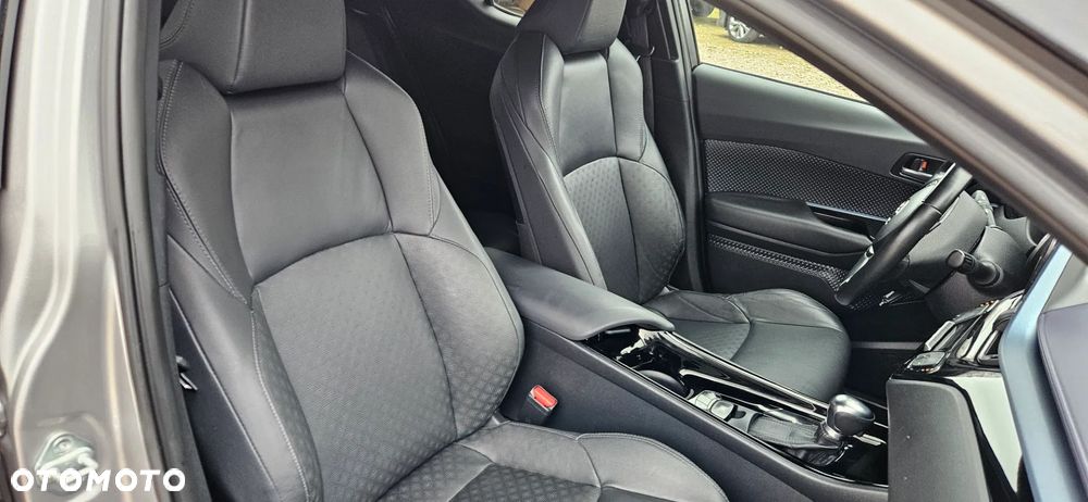 Toyota C-HR 1.8 Hybrid Prestige - 28