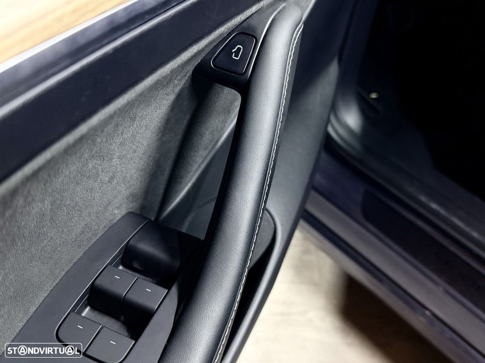 Tesla Model 3 Tração Traseira Premium - 17