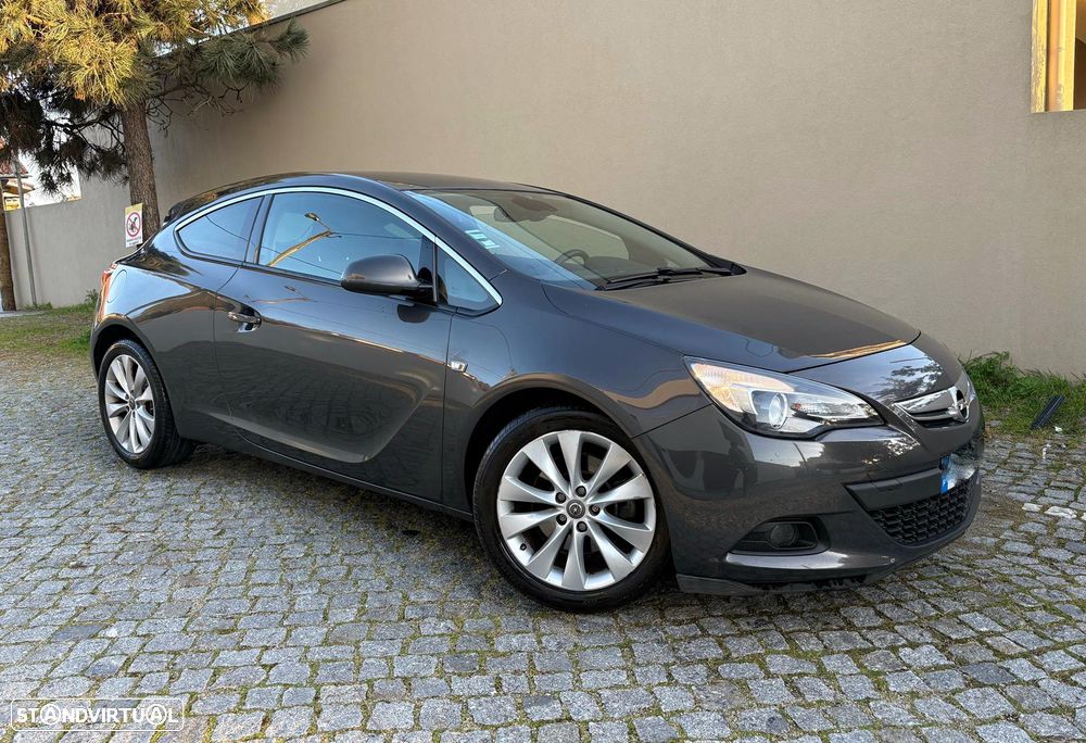 Opel Astra GTC - 3