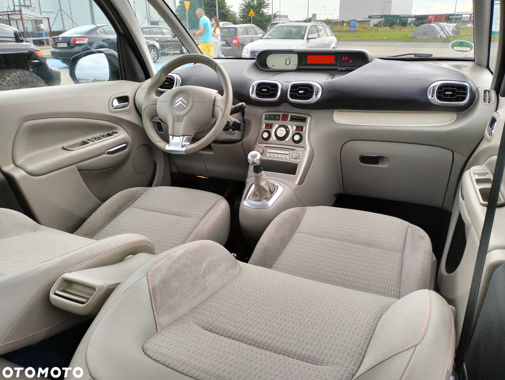 Citroën C3 Picasso 1.4i Exclusive - 34