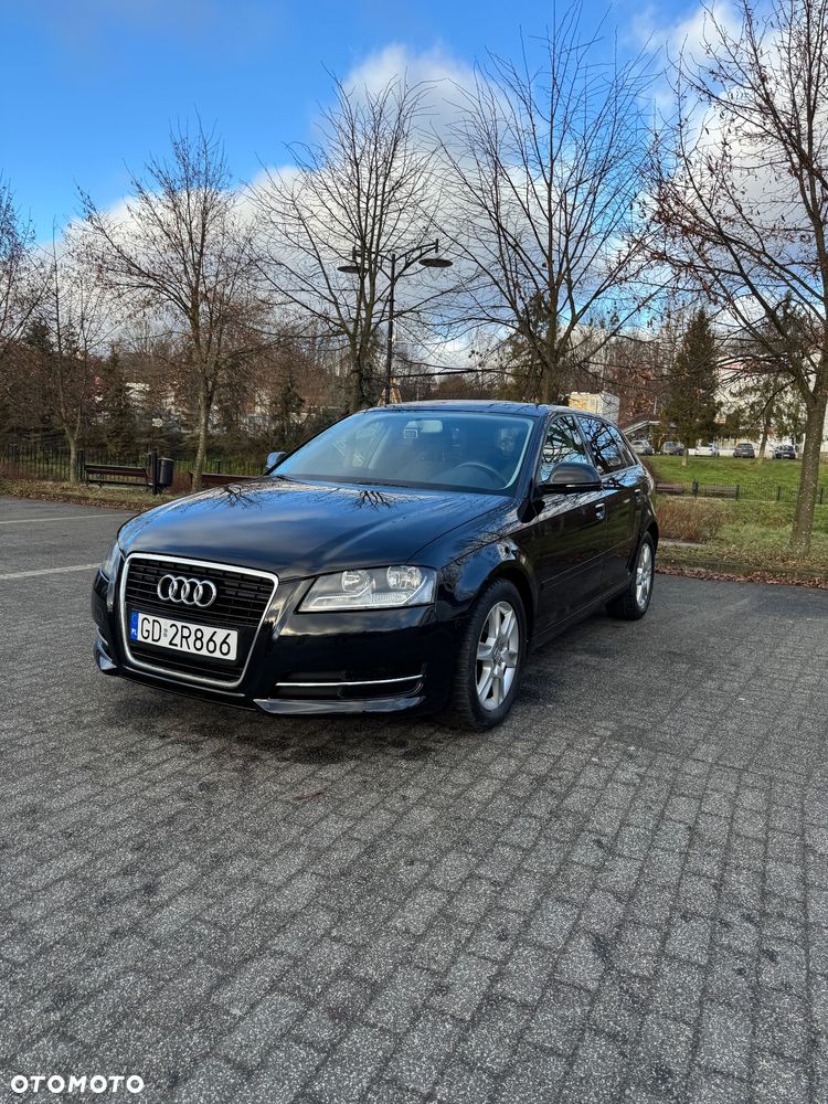 Audi A3 Sportback 2.0 TDI DPF Attraction - 1