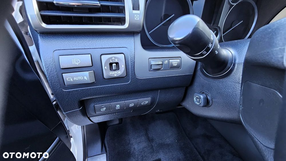 Lexus LX 570 Omotenashi - 25