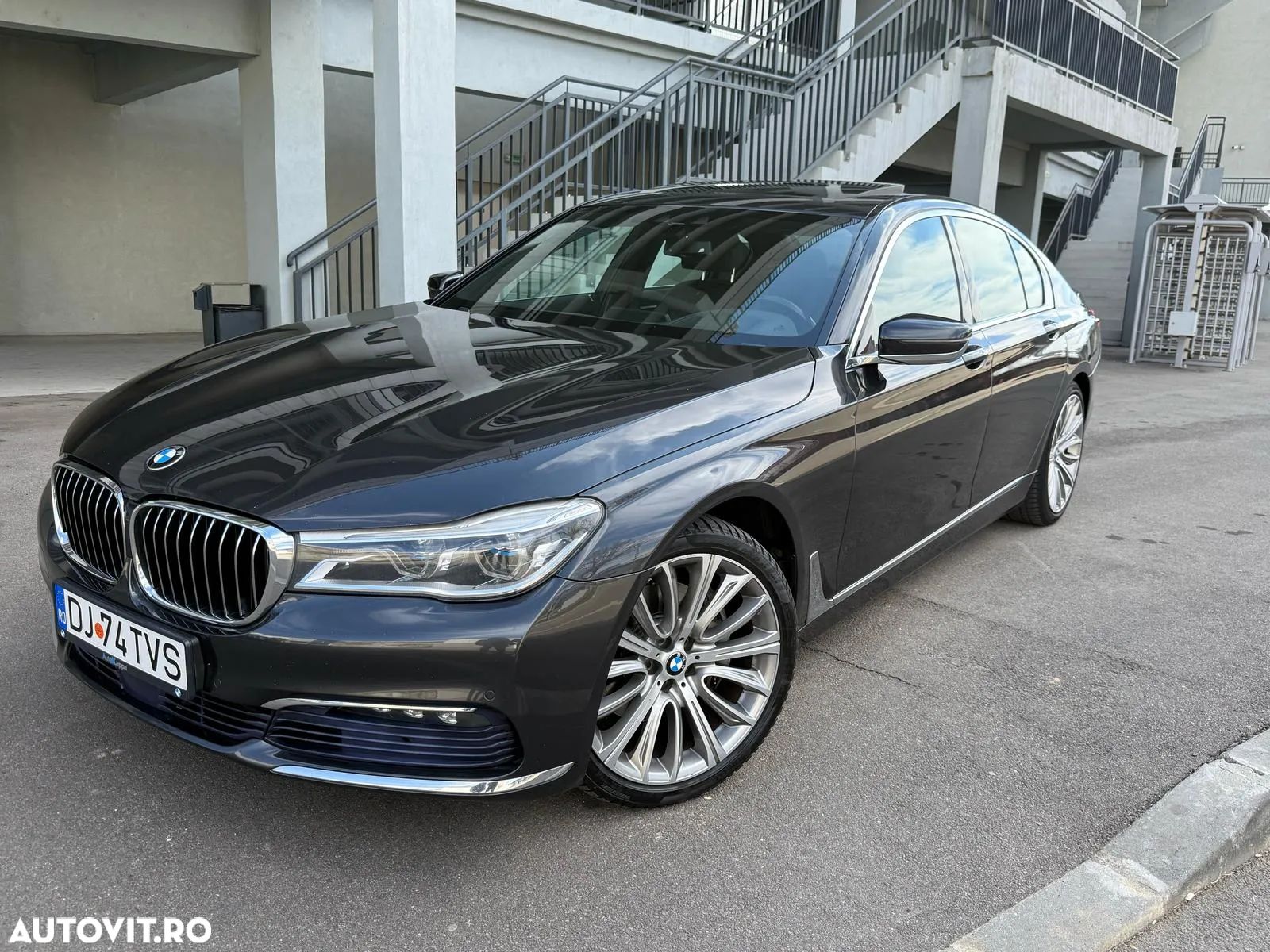 BMW Seria 7 740d xDrive - 1