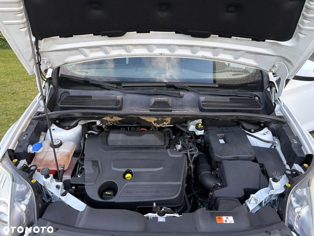 Ford Kuga - 20