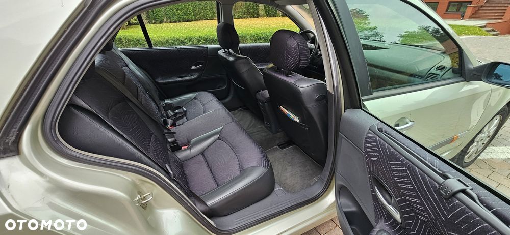 Renault Laguna - 9