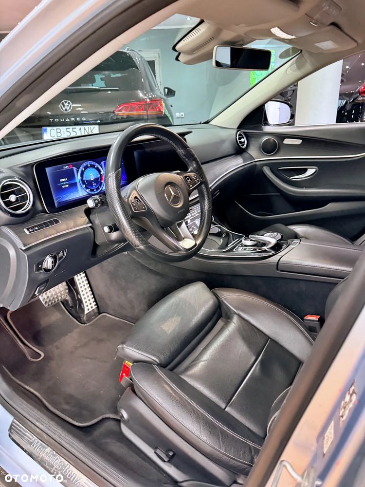 Mercedes-Benz Klasa E 220 d 4-Matic All-Terrain - 24