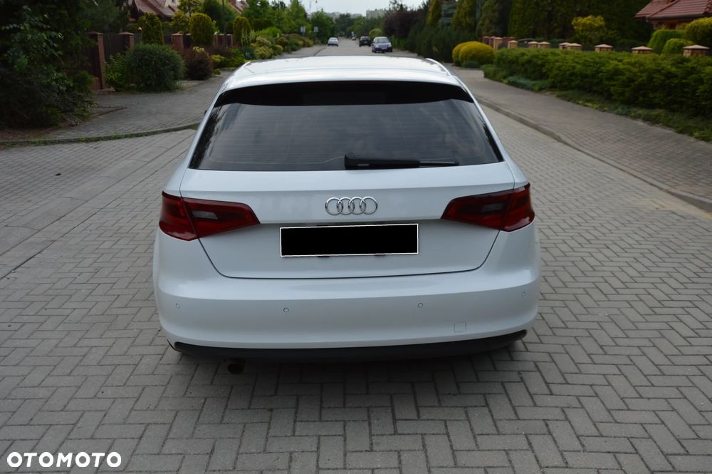 Audi A3 Sportback 1.2 TFSI Attraction - 13