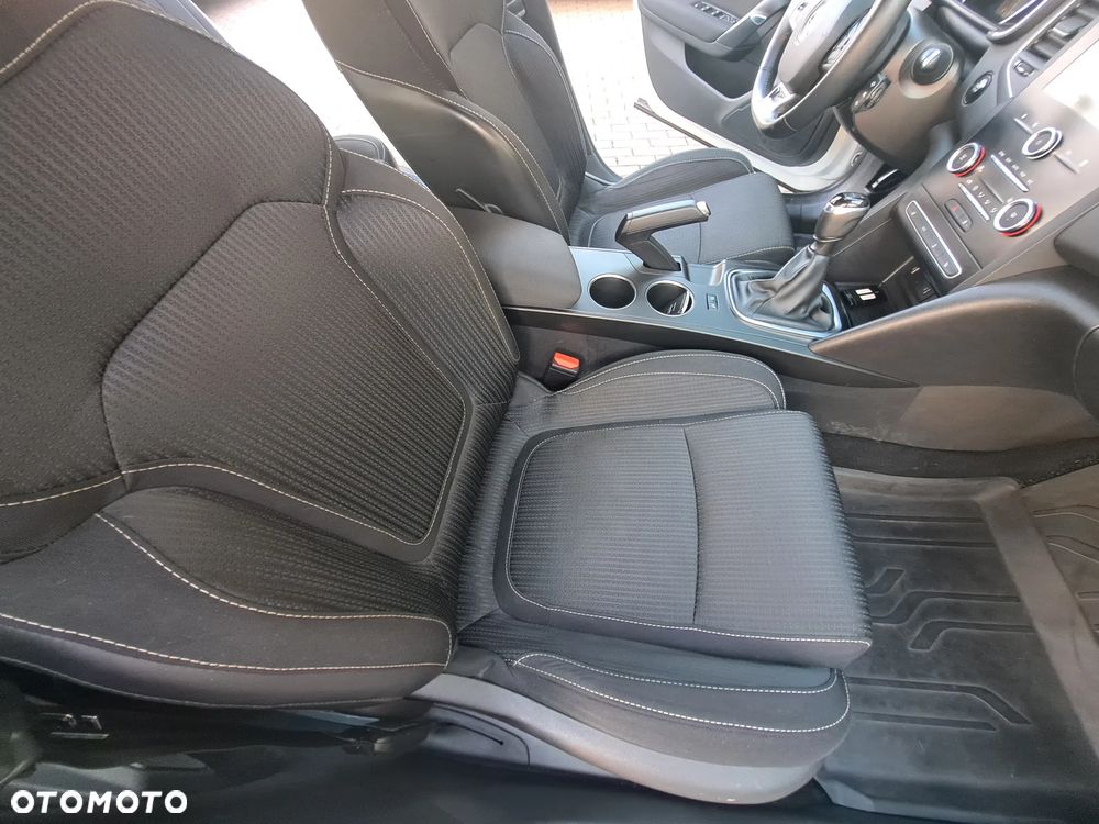 Renault Megane ENERGY TCe 130 EXPERIENCE - 18