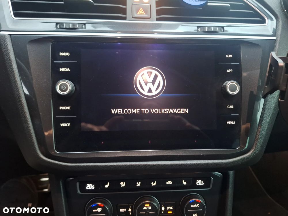 Volkswagen Tiguan 2.0 TDI SCR 4MOTION (BlueMotion Techn.) DSG Highline - 19