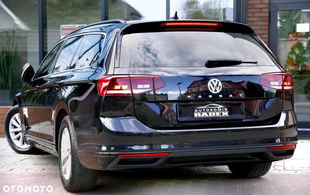 Volkswagen Passat - 21