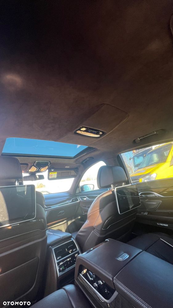 BMW Seria 7 750d xDrive - 37