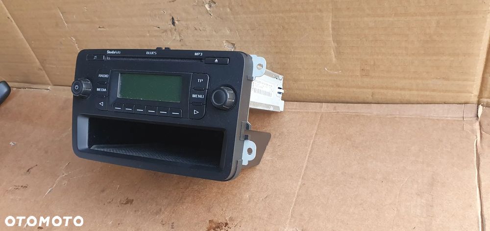 Radio radioodtwarzacz oryginał Skoda Roomster I Lift 5J0035152A - 4