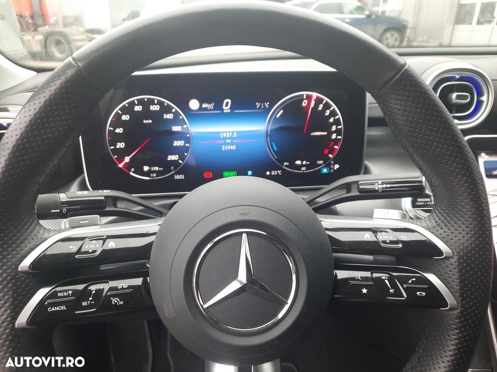 Mercedes-Benz C 300 PHEV - 11