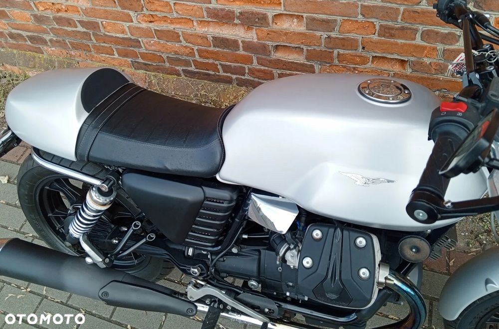Moto Guzzi V7 - 11