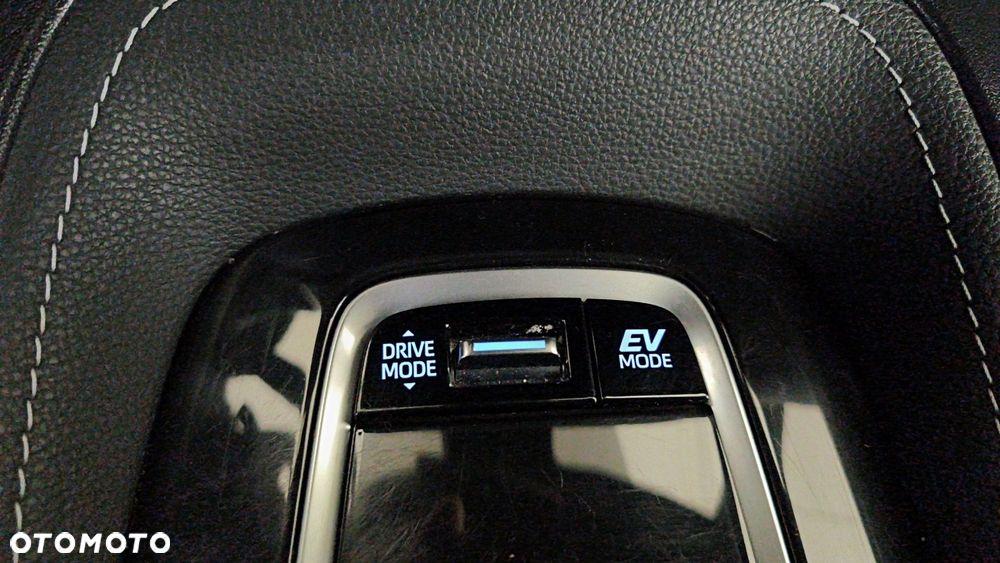 Toyota Corolla 2.0 Hybrid Trek - 31