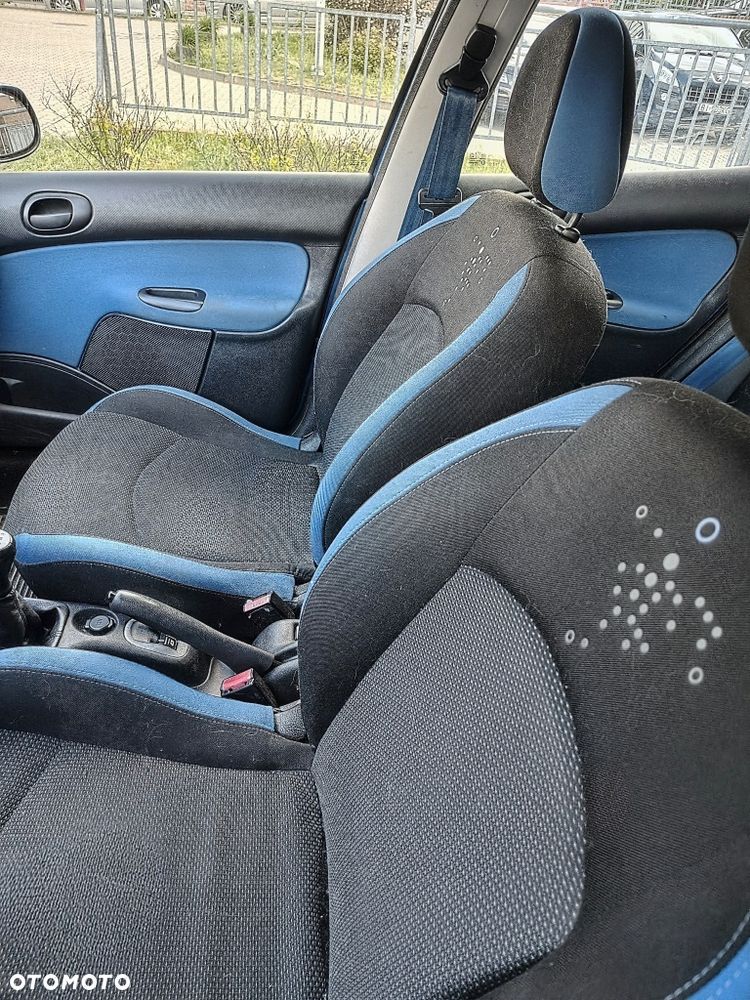 Peugeot 206 2011 photo 3