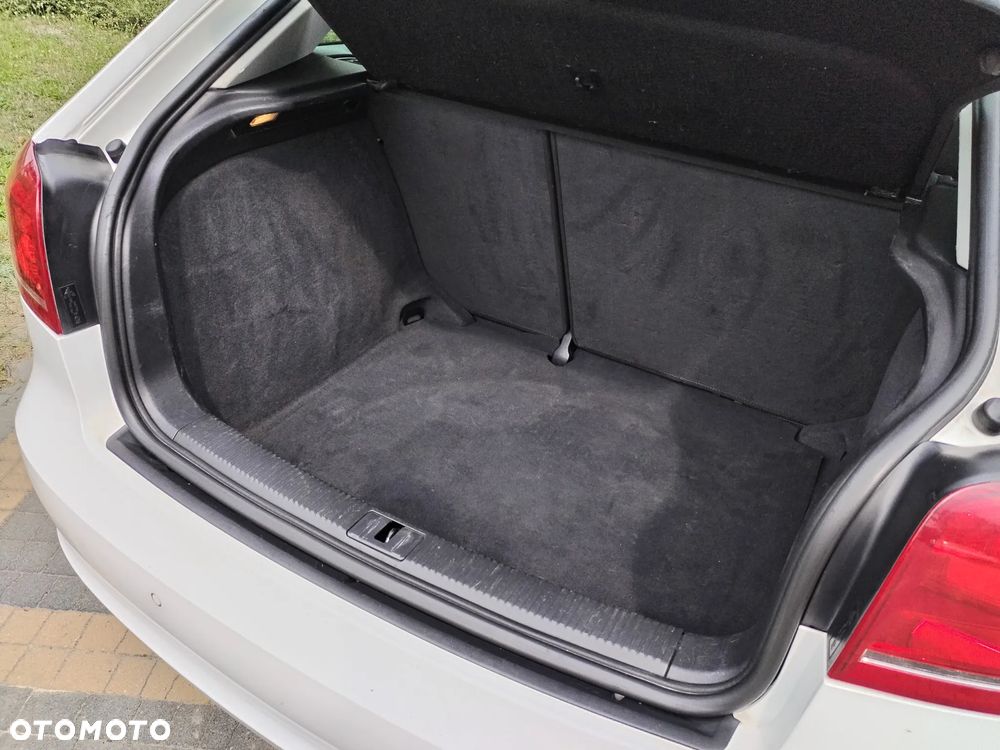 Audi A3 3-drzwiowe 1.6 Ambiente - 18