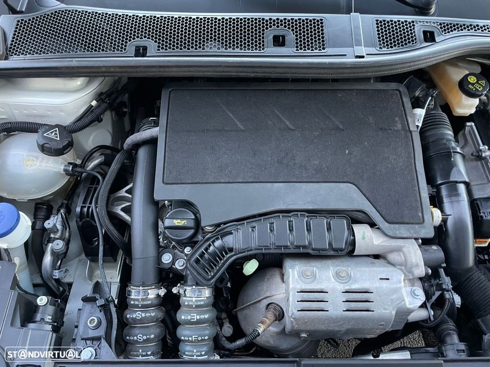 Peugeot 208 1.2 PureTech Active Pack - 33