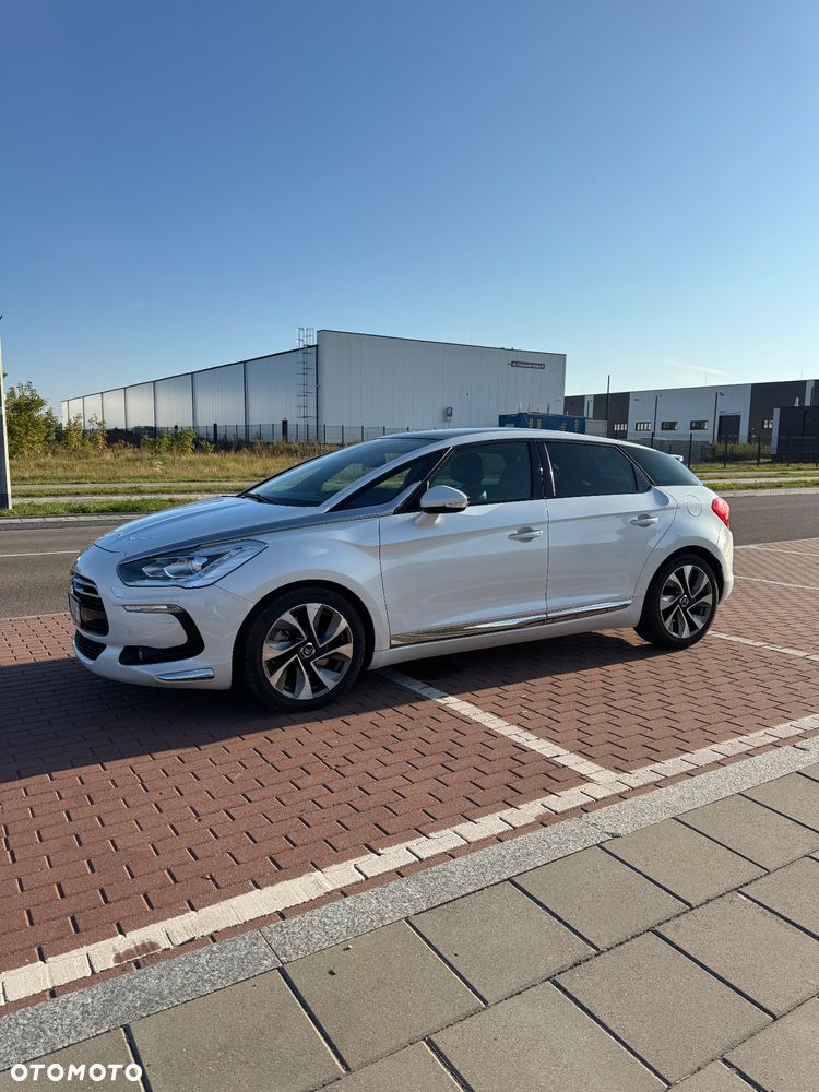 Citroën DS5 1.6 THP SportChic - 4