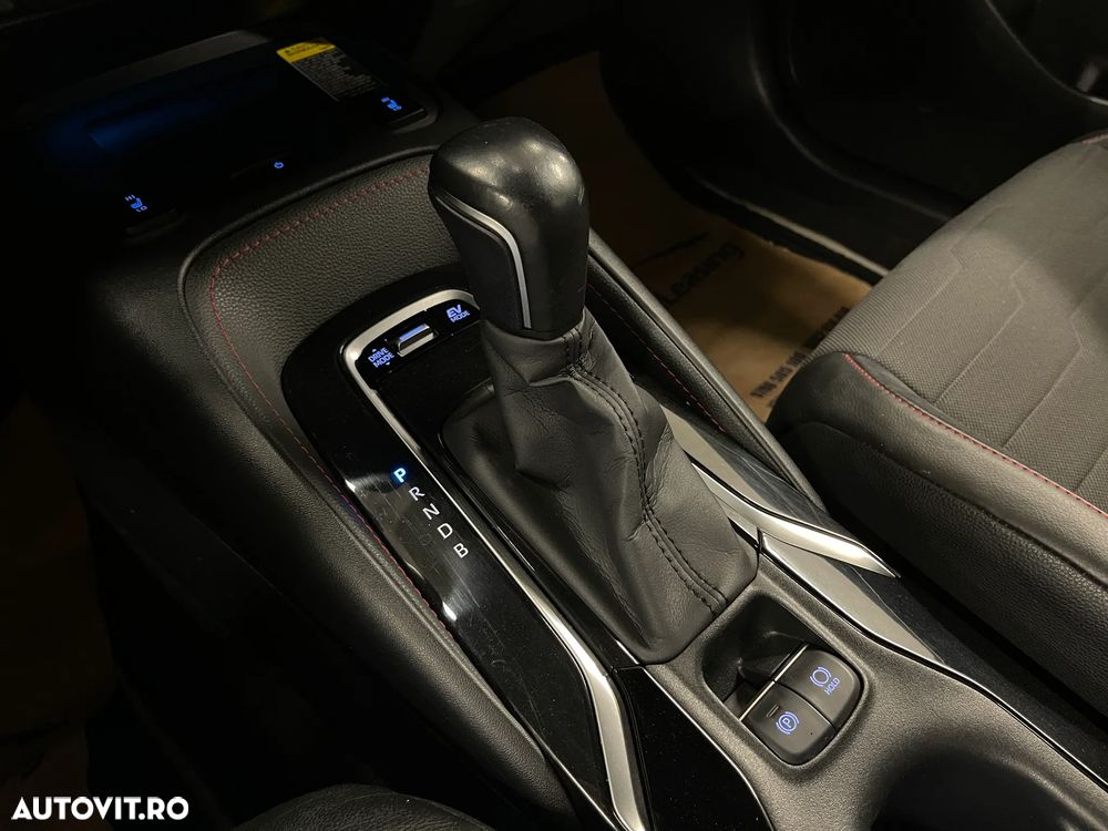 Toyota Corolla 1.8 HSD Exclusive interior Negru - 21