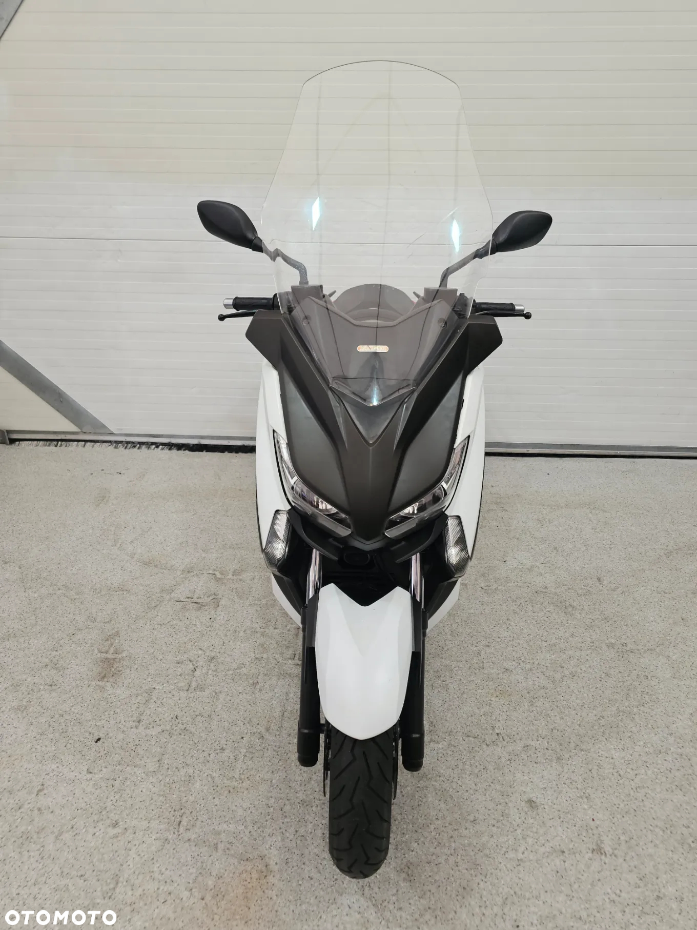 Yamaha X-max - 15