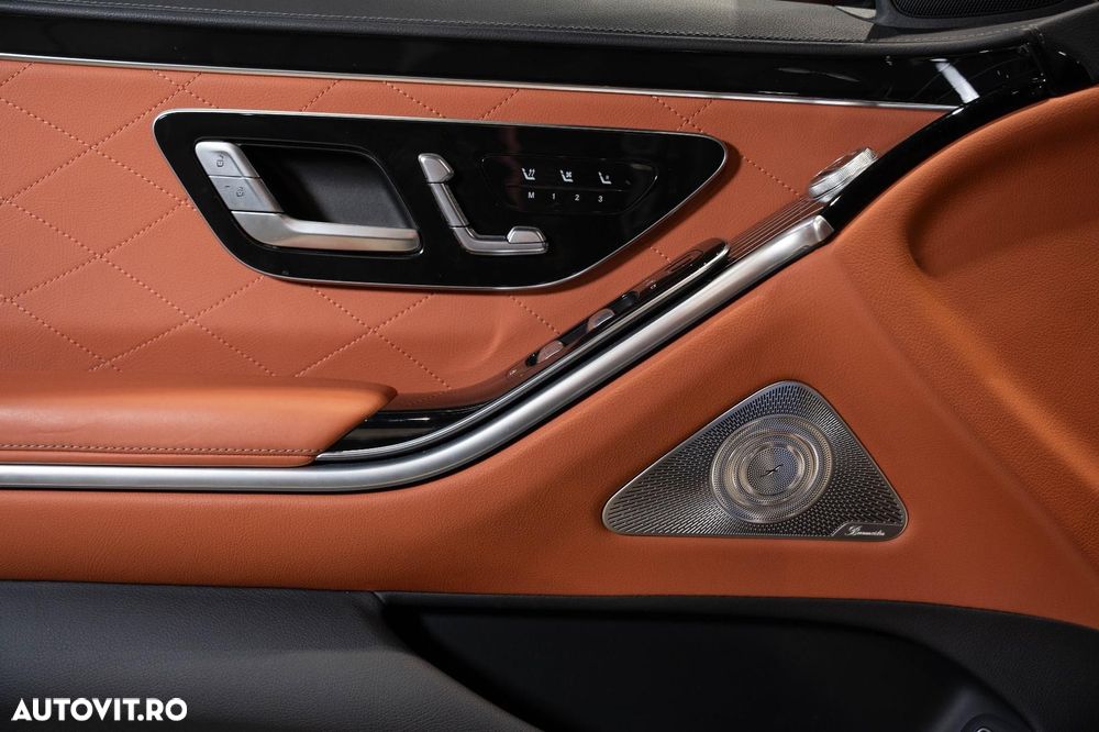 Mercedes-Benz S - 32