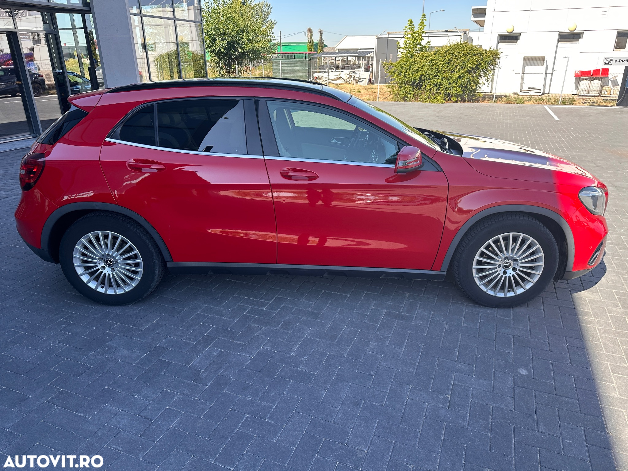 Mercedes-Benz GLA 200 d 4MATIC Aut. - 2