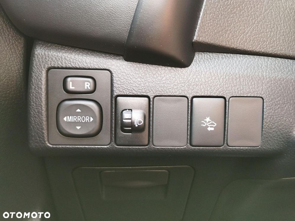 Toyota Corolla 1.6 Comfort - 19