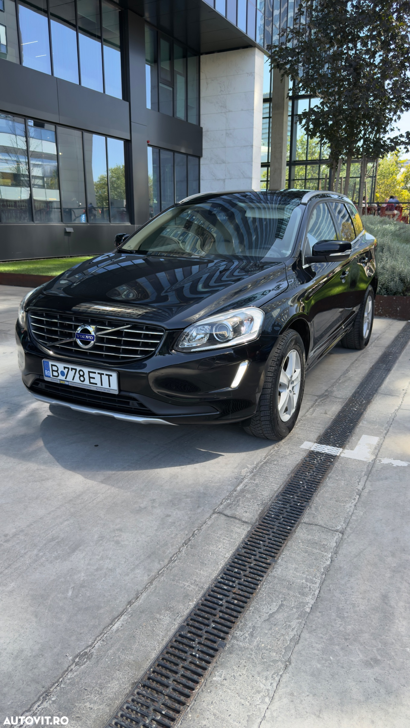 Volvo XC 60 D5 AWD Momentum - 15