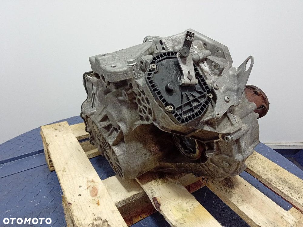 VW GOLF VII 1.4 TSI 125 KM SKRZYNIA AUTOMATYCZNA SMN - 4