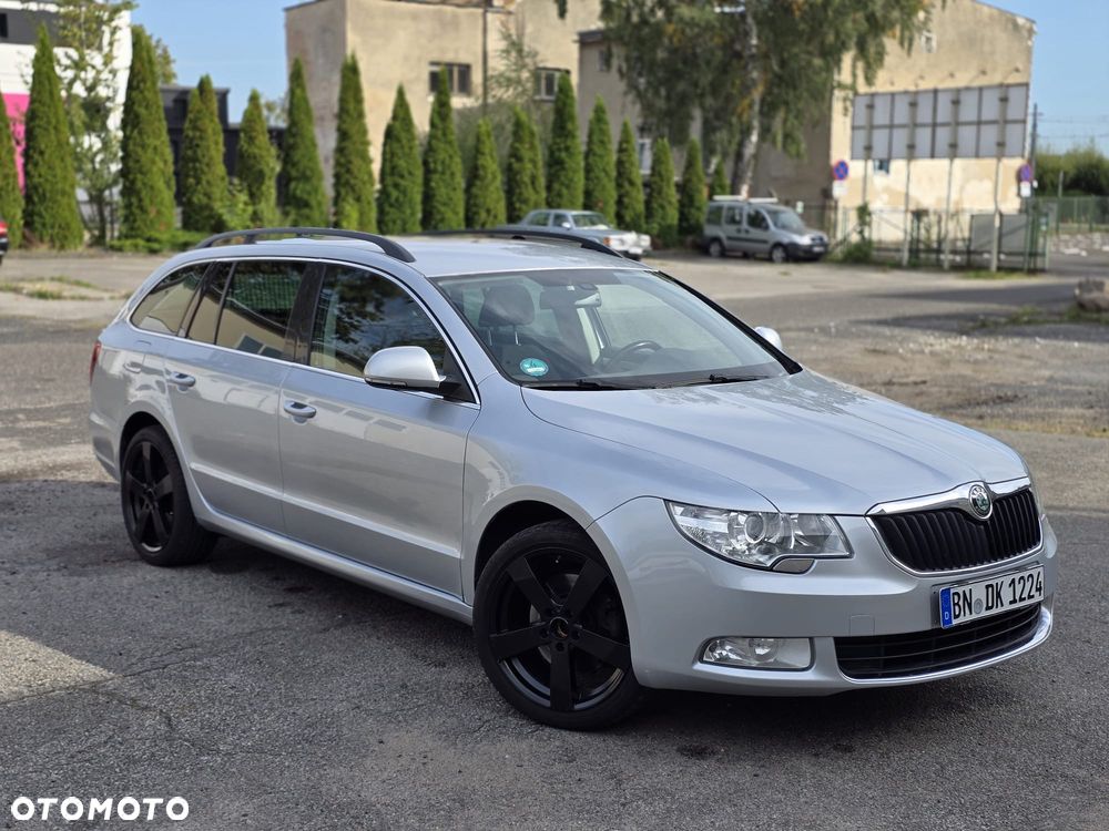 Skoda Superb 2.0 TDI DSG Ambition - 19